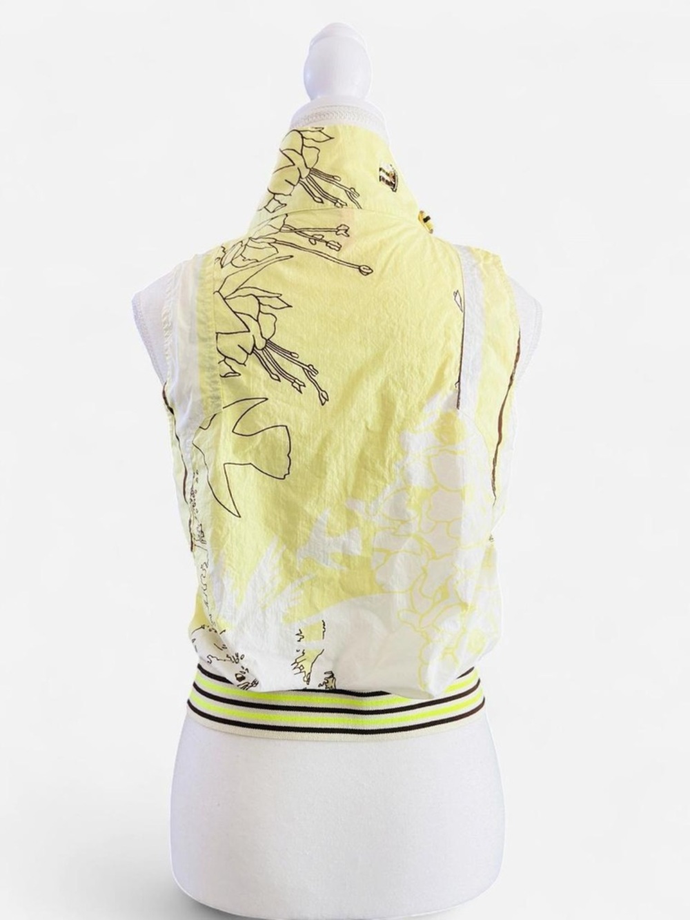 Farm Rio Petite Zip Front Belted Sporty Chic Top - Picture 3 of 8